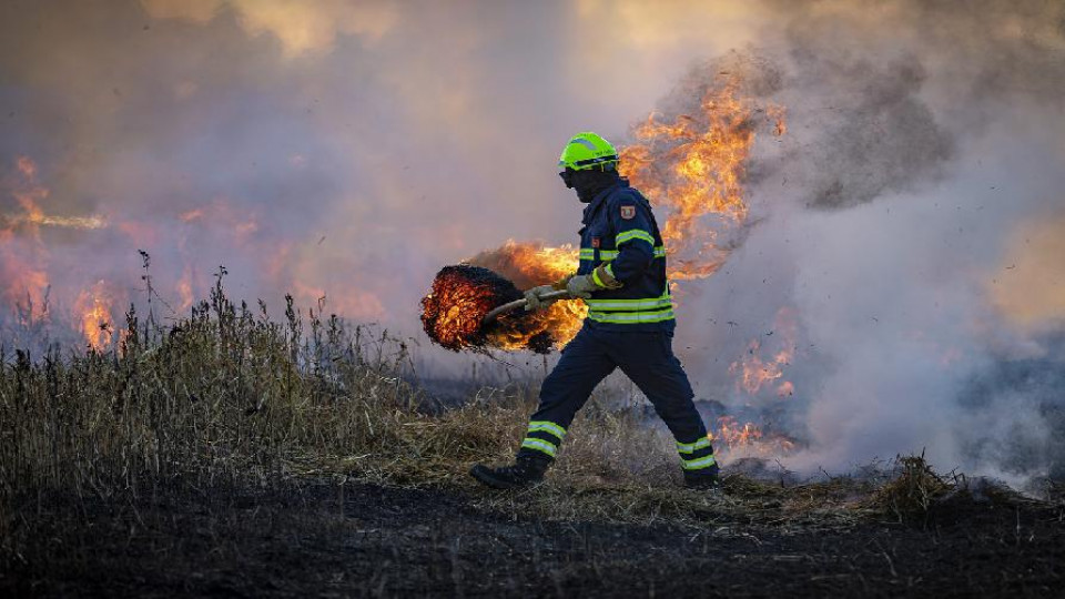 Pożar stodoły wyrządził szkody na 500 000 euro. Spłonęły maszyny i nawozy