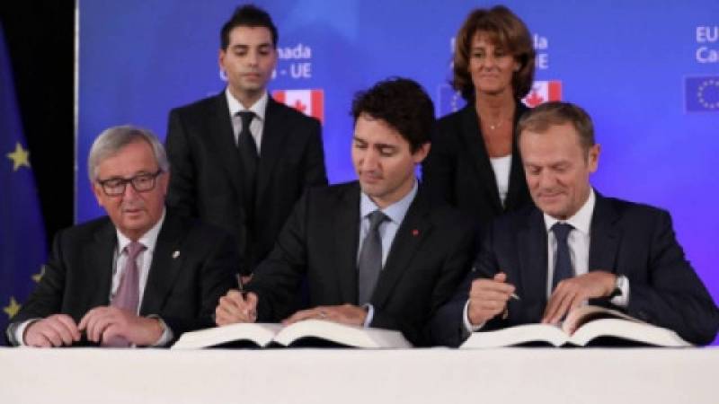Szczyt UE-Kanada za nami. Umowa CETA została podpisana