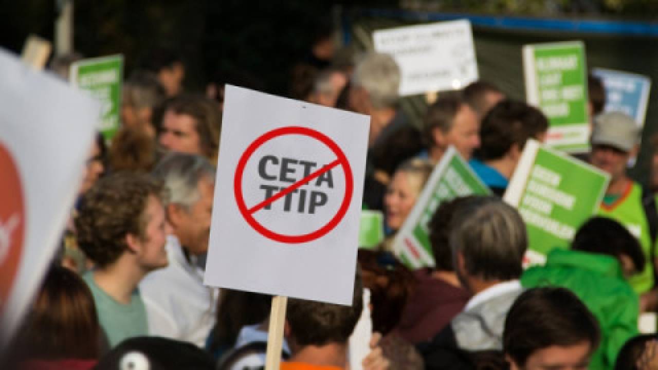 15 października Polacy zaprotestują w Warszawie przeciwko CETA i TTIP