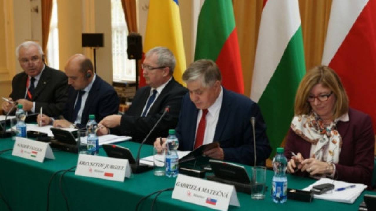 Grupa Wyszehradzka + Bułgaria, Rumunia i Słowenia. Spotkanie ministrów rolnictwa w Warszawie