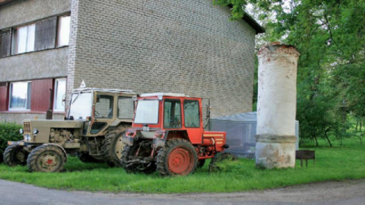 Traktor rusek 